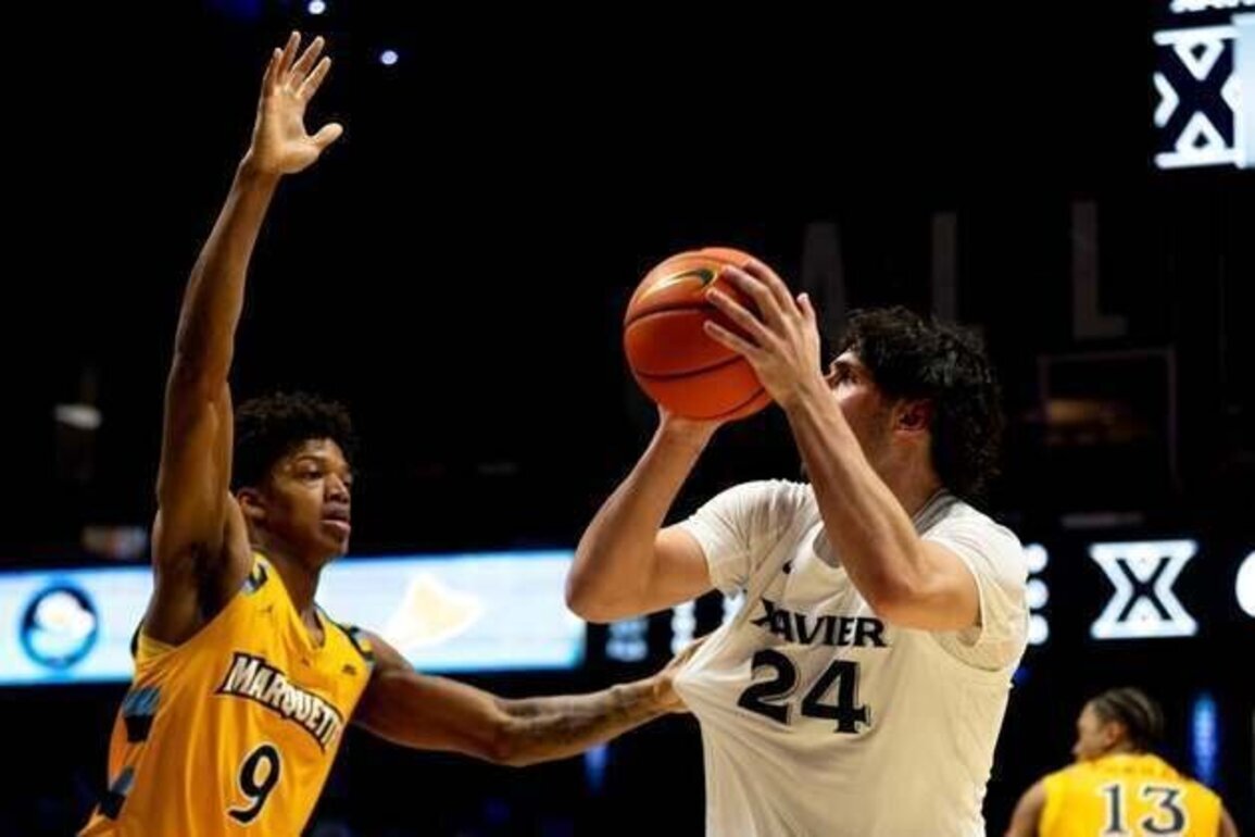 Hot-shooting Xavier clashes with streaking Villanova