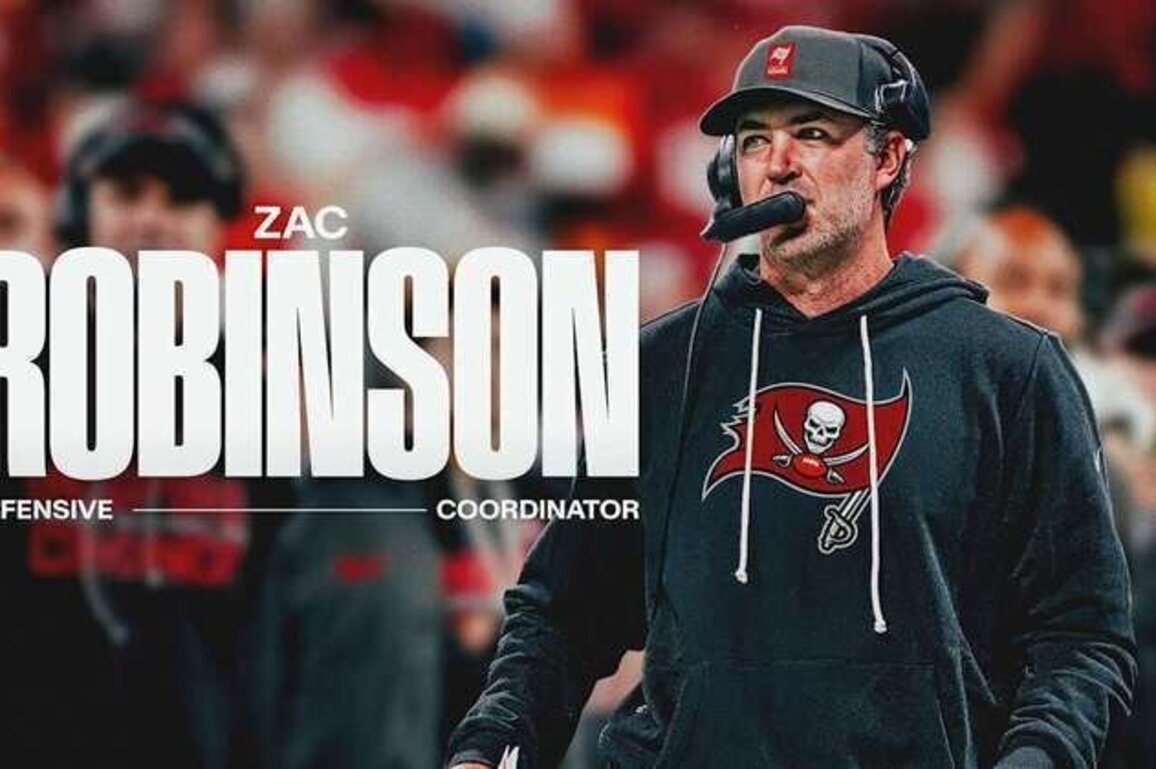 Zac Robinson Signs On as Bucs' Offensive Coordinator