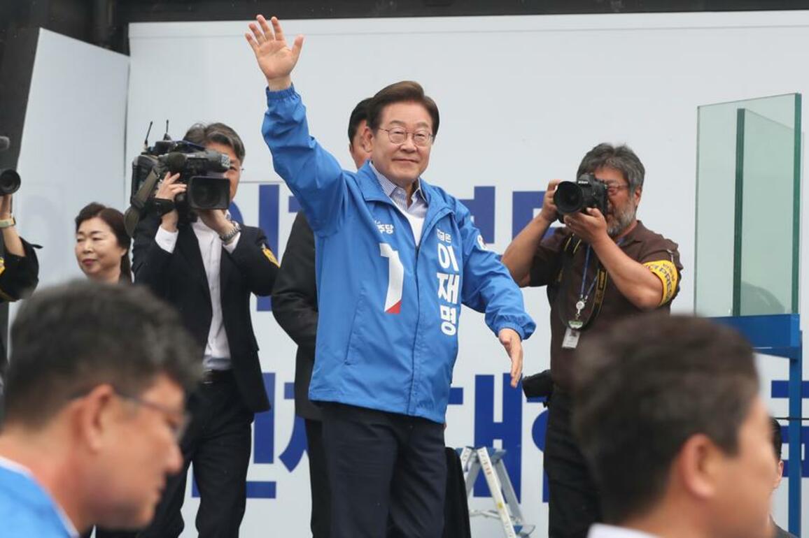 Lee Jae-myung highly likely to be elected S. Korea's new president: media