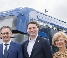 Go-Ahead cuts ribbon on £30m hydrogen bus fleet at Gatwick Airport