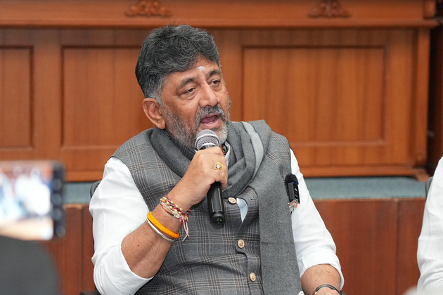 "No dinner meet, no politics," DK Shivakumar dismisses reports of key dinner meeting with supporters