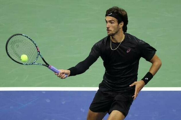 Lorenzo Musetti, Casper Ruud knocked out at Paris Masters