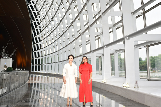 CHINA-BEIJING-PENG LIYUAN-BRAZIL'S FIRST LADY-NCPA-VISIT (CN)