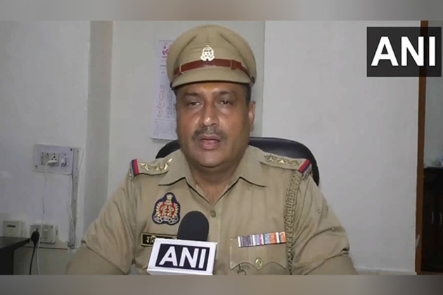 UP: Minor gives birth on train after being raped by father; abandons newborn