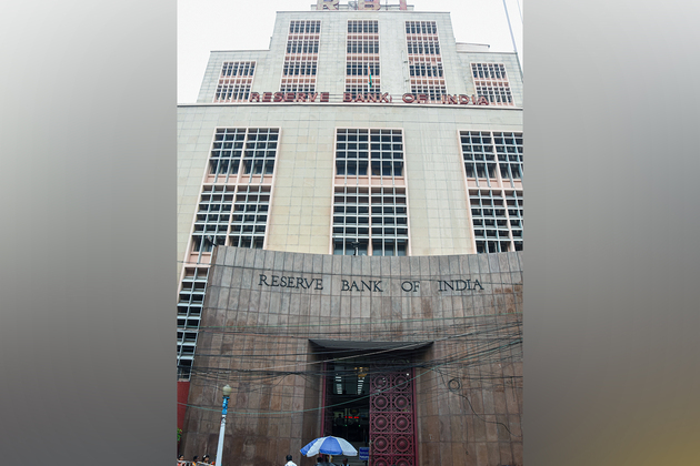 Industry welcomes RBI's decision to keep repo rate unchanged with cautious optimism