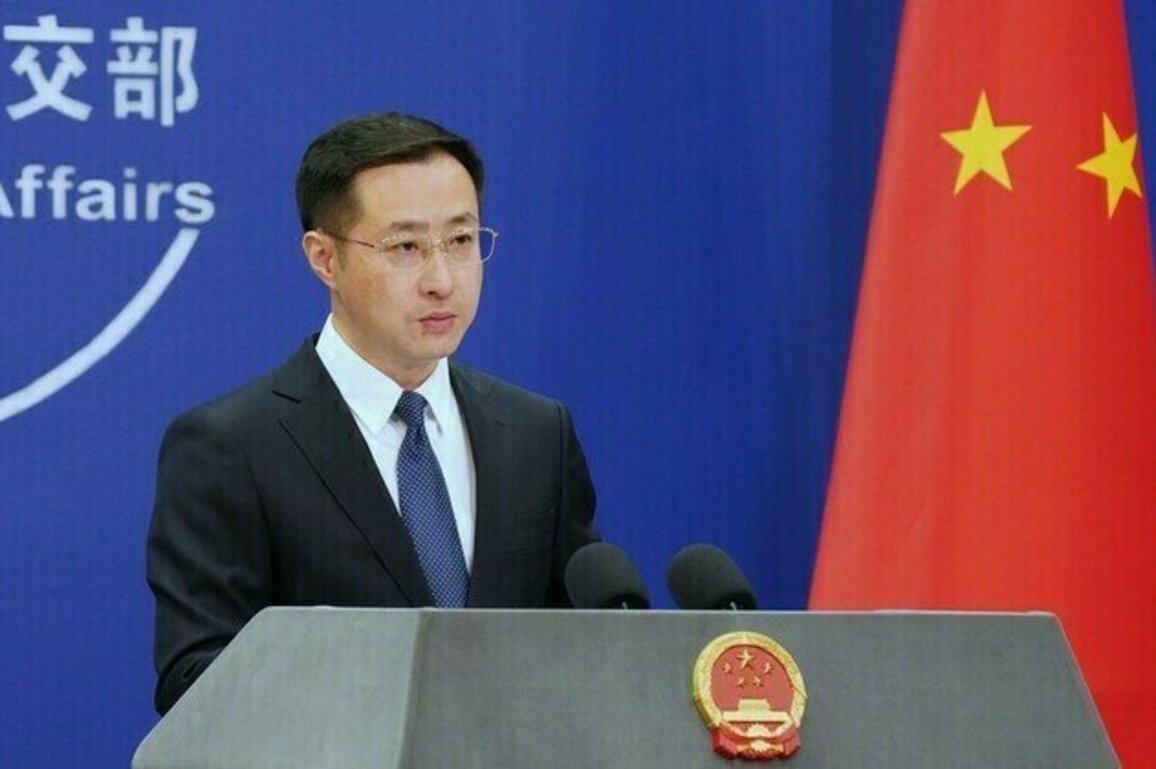 China warns US over Russian oil threats