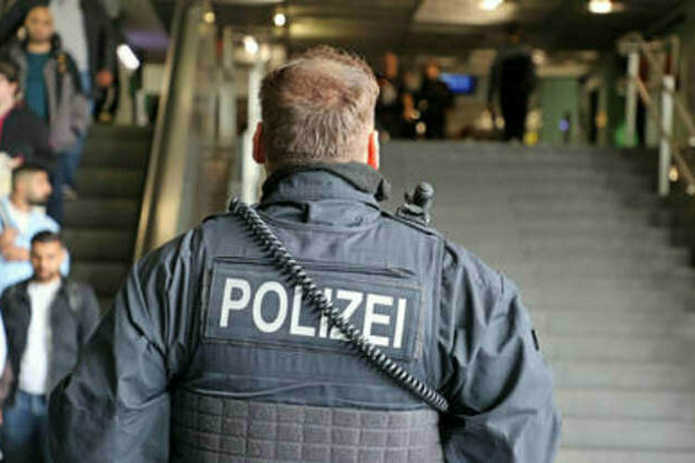 German police launch nationwide crackdown on online 'hate speech'
