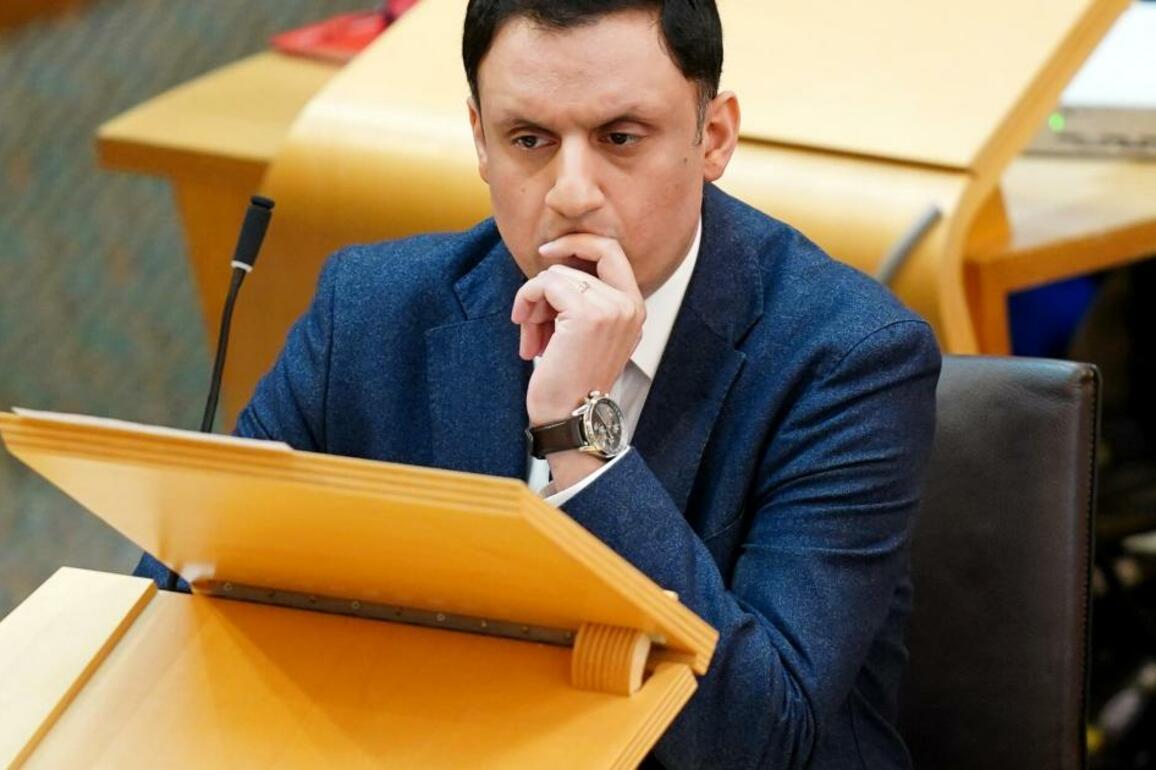 Scottish Labour 'must clarify position of councillors facing charges'