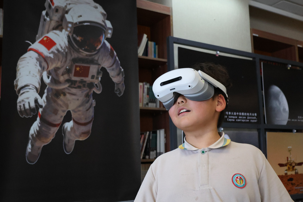 MONGOLIA-ULAN BATOR-CHINA-DEEP SPACE & LUNAR EXPLORATION-VR EXHIBITION