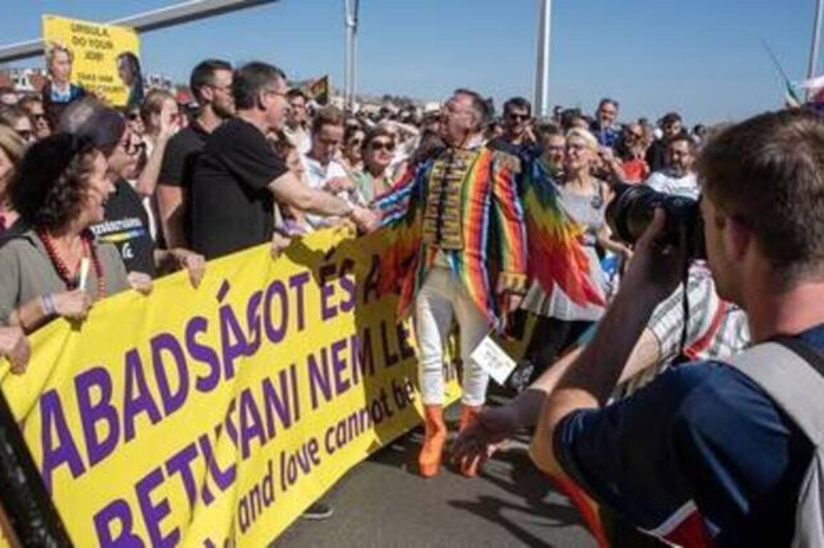 Budapest mayor faces fine over pride parade
