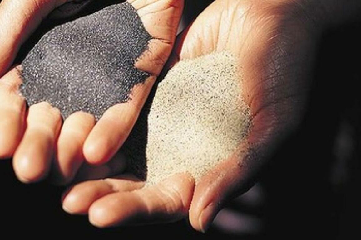 With assays pending, McLaren looks to Eucla titanium extensions