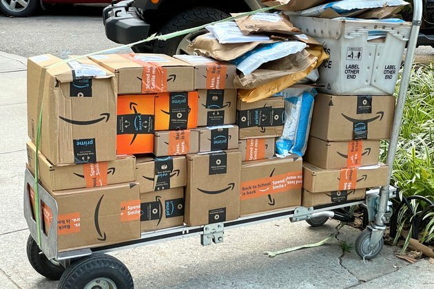 States Push to Charge Packagers for Recycling, but Industry Fights