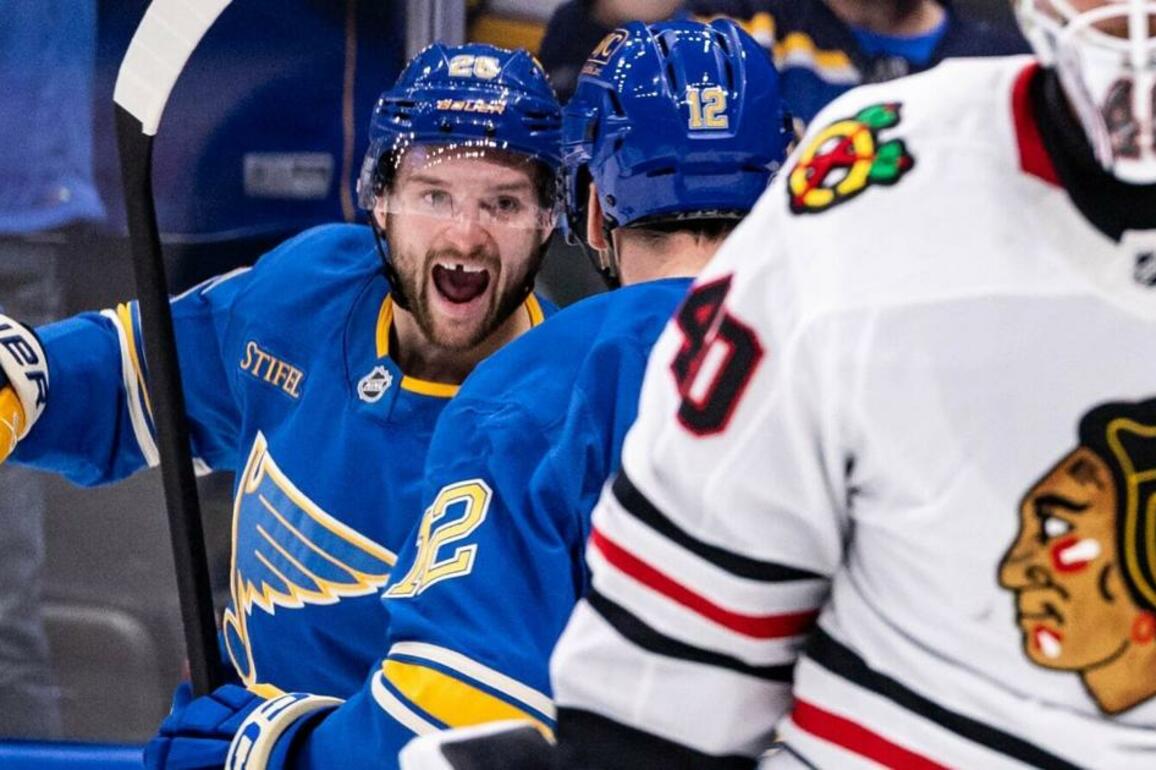 Fourth line boosts Blues in win over Blackhawks to extend win streak to five