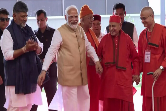 PM Modi inaugurates Swami Vivekananda Cultural Youth Centre and Viveka Smaraka in Mysuru