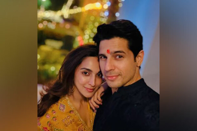 New parents Sidharth Malhotra, Kiara Advani exit hospital with daughter, head to 'nani's' house