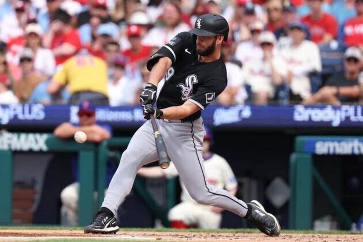 White Sox rough up Andrew Painter, Phillies in win