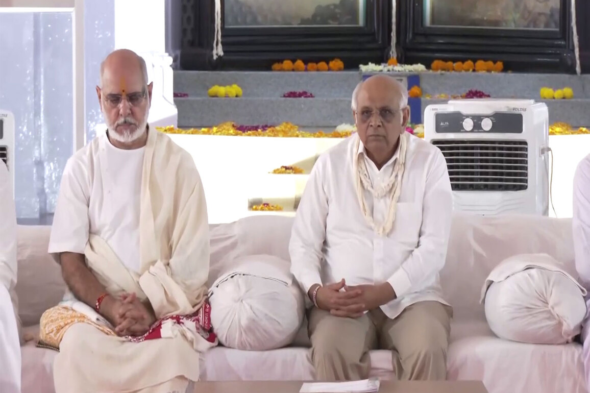 Gujarat Chief Minister Bhupendra Patel offers floral tributes to Mahatma Gandhi in Kirti Mandir in Porbandar.