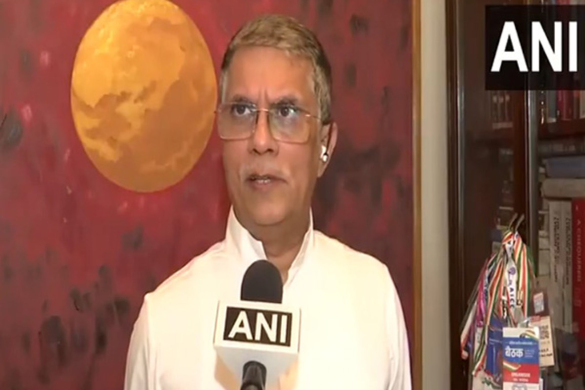 "Why are you wasting time on a quack?": Pawan Khera hits out at Nishikant Dubey for questioning Indira Gandhi over Shimla Agreement
