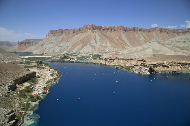 Asia Album: Band-e-Amir lakes reopen in Afghanistan