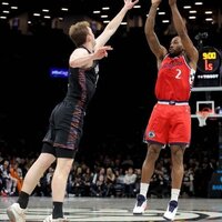 Resurgent Clippers bring new expectations into showdown with Nets
