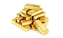  Gold production is approaching its peak. Image: iStock/farakos