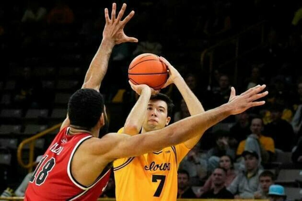 Alvaro Folgueiras providing spark for Iowa as Chicago State visits