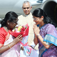 President Murmu arrives in Rajkot, received by Gujarat Governor, MoS Anupriya Patel