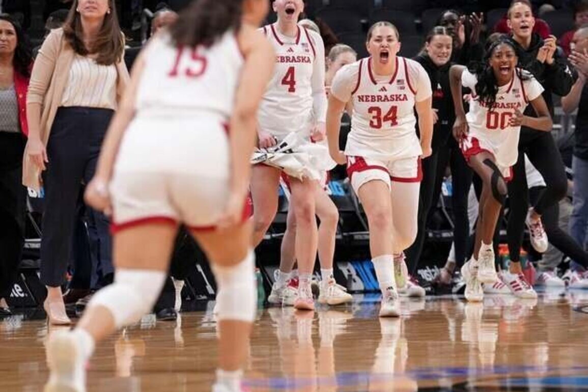 Women's First Four: Nebraska separates from Richmond in 3rd quarter