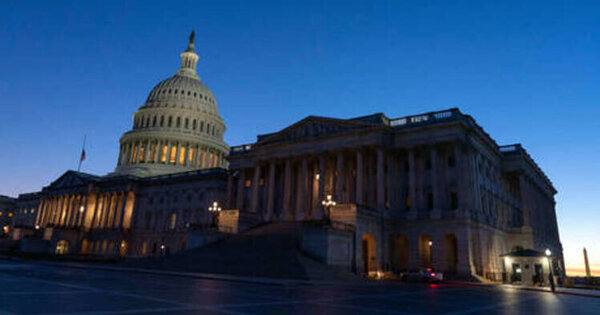 US lawmakers fail to block Venezuela strikes