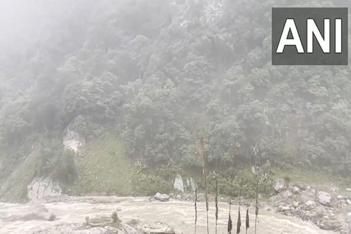 Sikkim: IMD issues red alert as Teesta River water level rises amid heavy rainfall