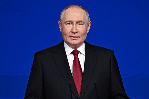 Putin welcomes International Youth Festival attendees