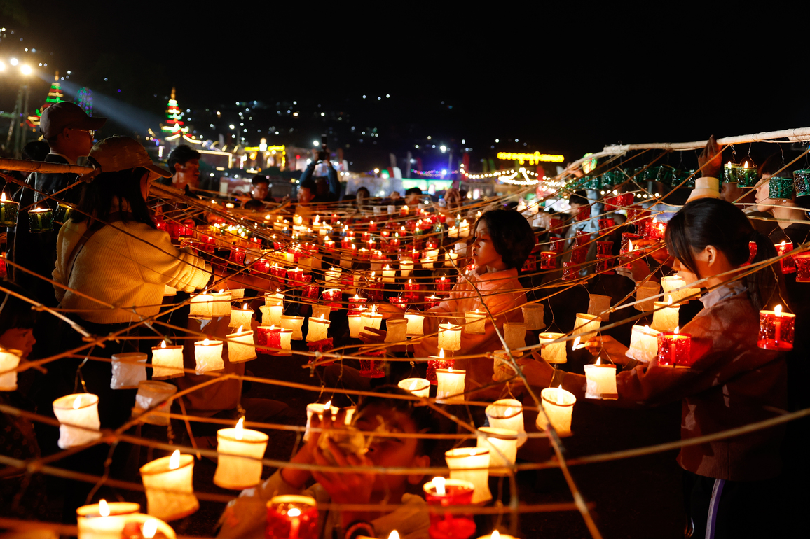 MYANMAR-TAUNGGYI-BALLOON-FESTIVAL