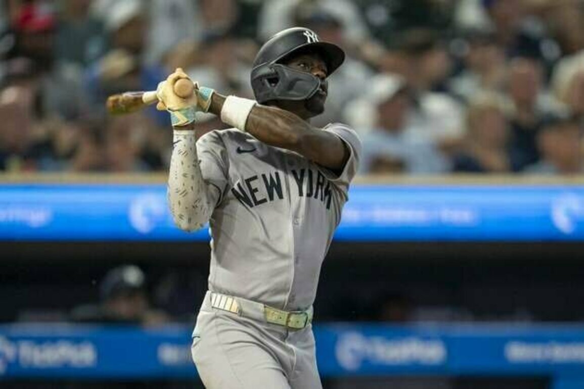 Yankees INF Jazz Chisholm Jr. exits after hit by pitch