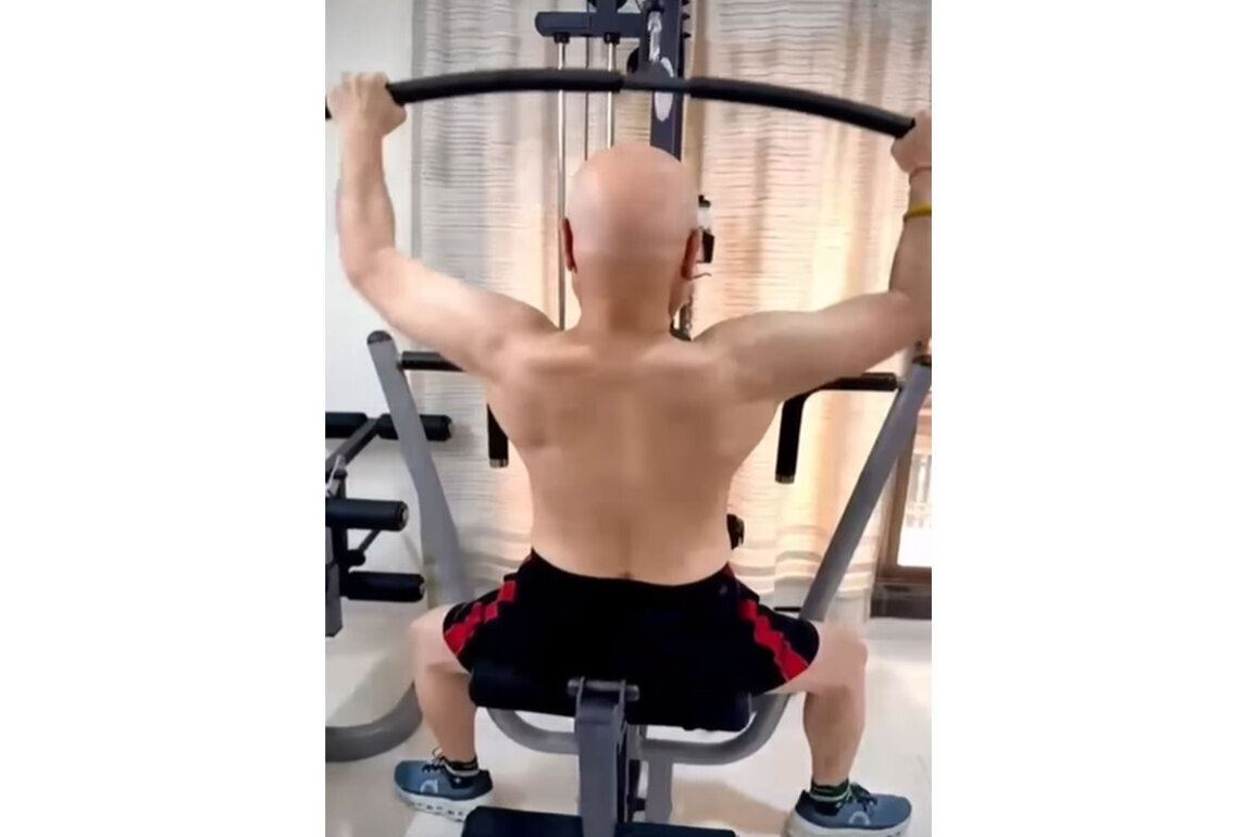 Anupam Kher drops inspiring fitness video, says working out "centres my mind"
