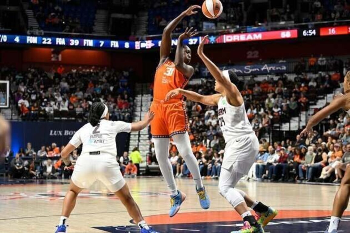 Report: Rockets owners in talks to buy, relocate WNBA's Sun