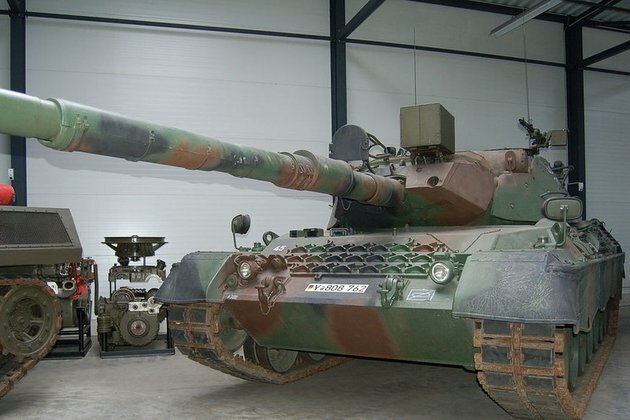 Germany approves retired tanks for Ukraine