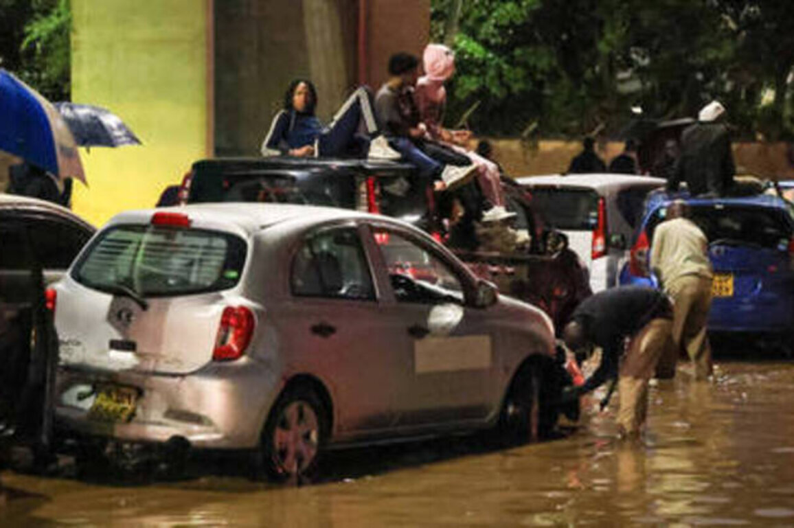 Dozens dead in Kenyan flooding (VIDEO)