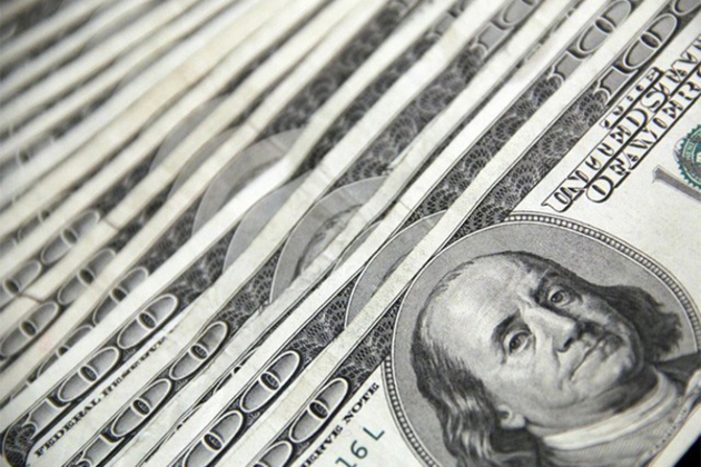 No major sell-off in Dollar assets expected despite global tariff tensions: Experts