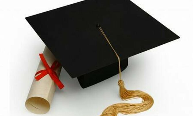 Insurance institute graduates first diploma batch Insurance institute graduates first diploma batch