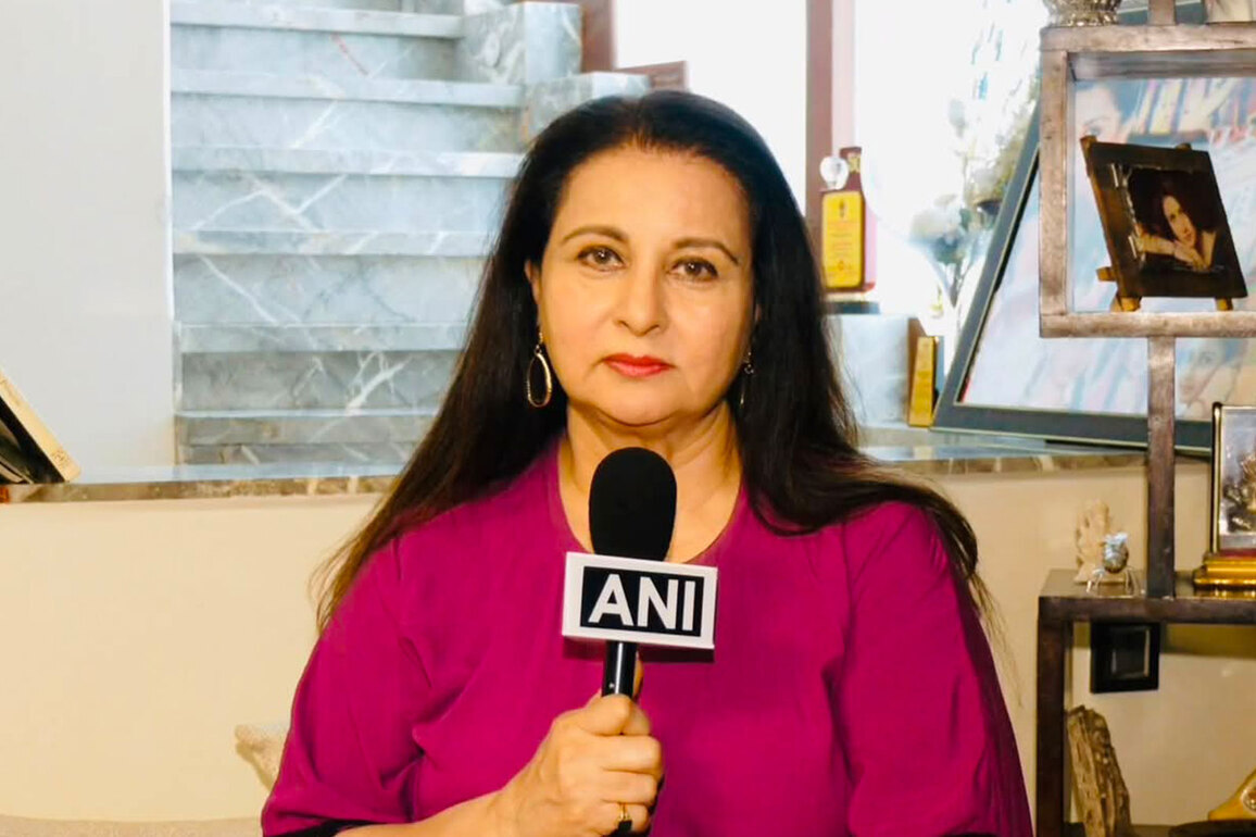 Poonam Dhillon questions Upasana Singh's presence at FWICE briefing, says CINTAA was not informed