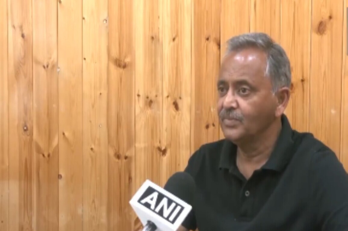 "Global recession on the way?" questions Himachal CM's media advisor on PM Modi's appeals