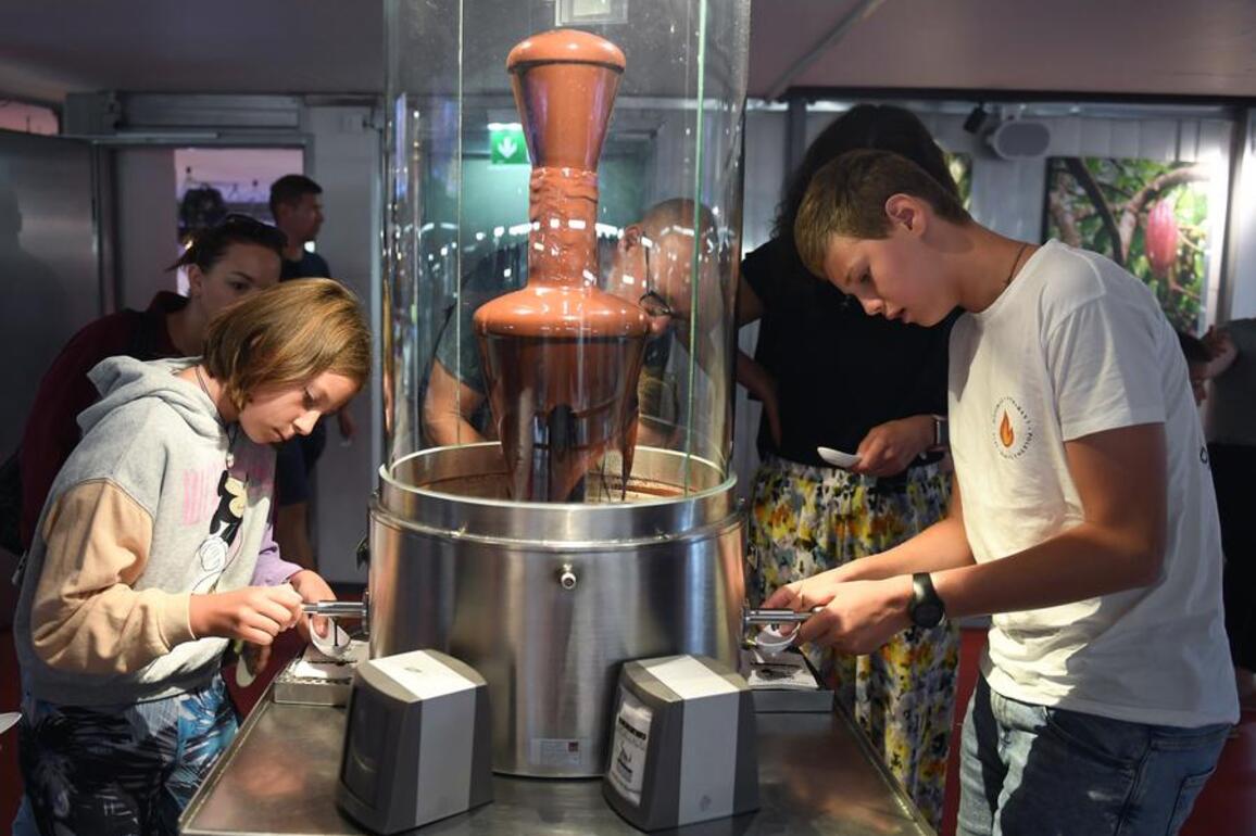 Feature: Austrian chocolate company sees bright prospects in Chinese market