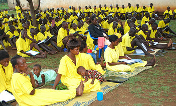 Prisons boss blames judiciary for congestion Prisons boss blames judiciary for congestion