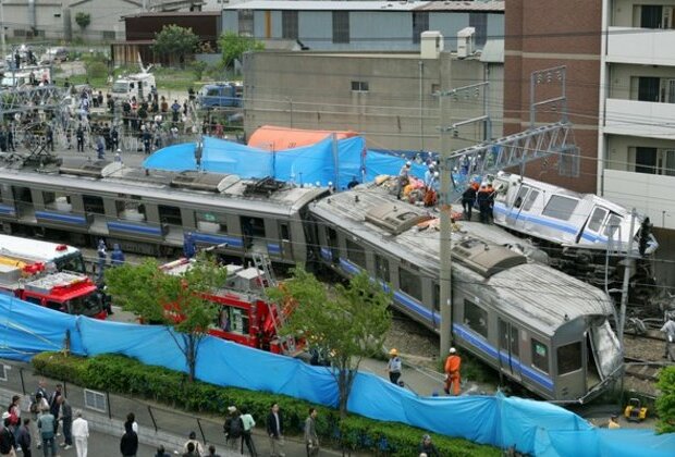 Japan: Train services resume after 1,500 people trapped in train near Tokyo