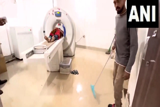 Odisha: Patients get tests done in hazardous condition as CT Scan, MRI rooms flood in rain