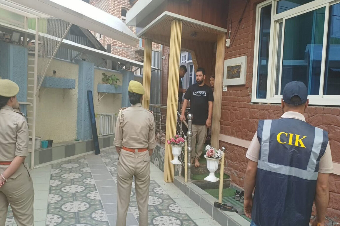 CIK conducts raids across J-K in relation to Pak-terror outfits and sleeper cell networks