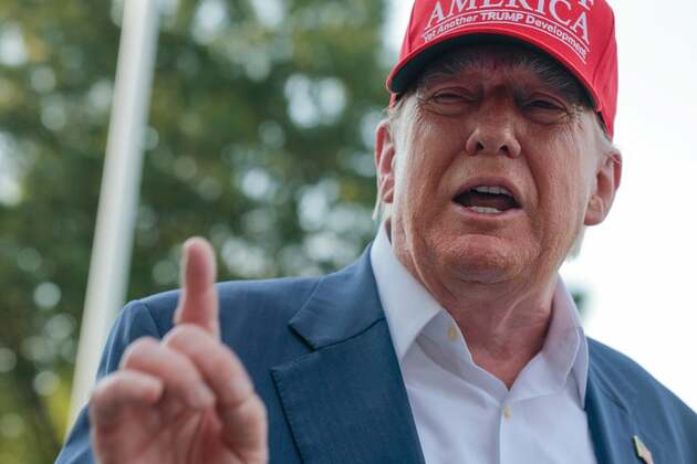 Authoritarianism Expert Reveals &#39;Chilling&#39; Phrase Trump Used During New Threat