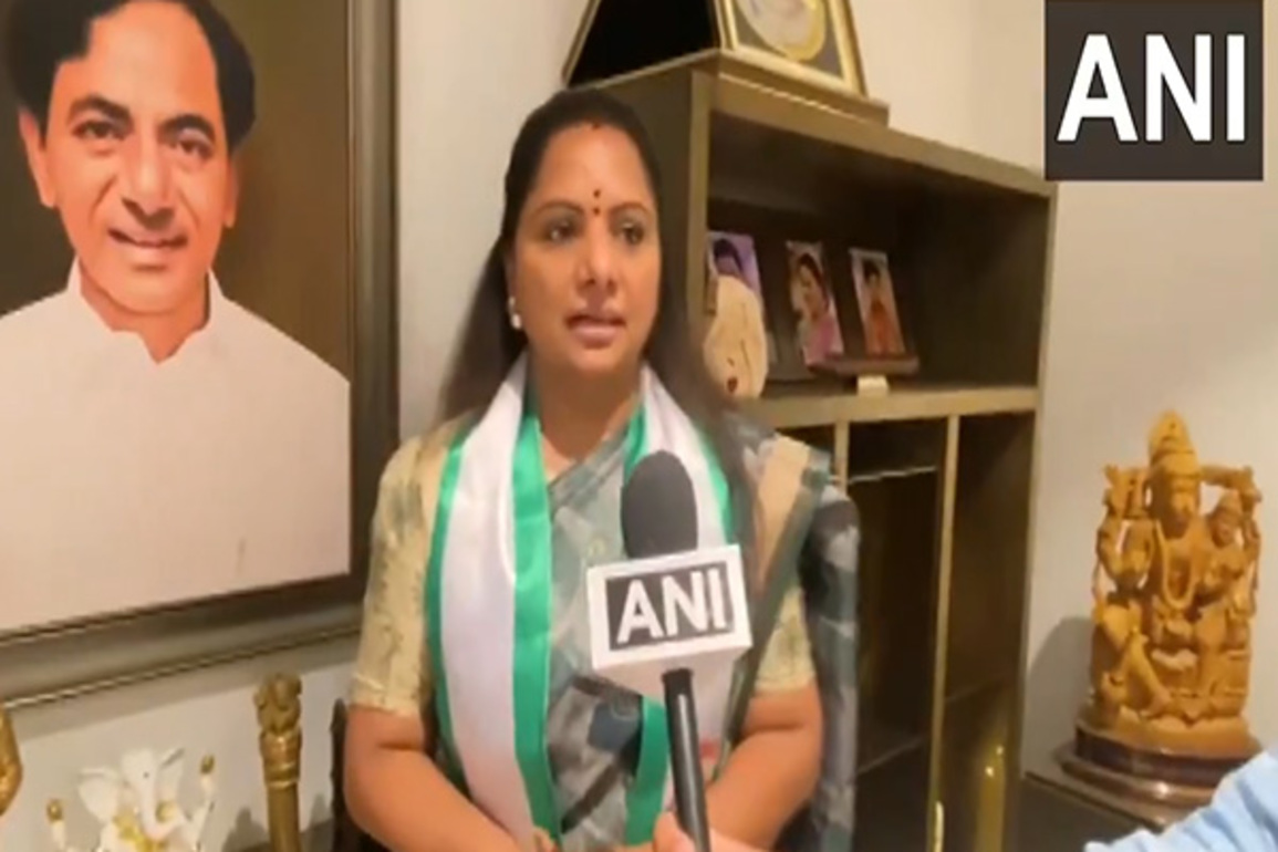 K Kavitha accuses Telangana CM Reddy of "gifting" Godavari water to Andhra CM Naidu