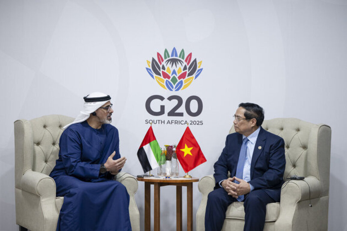 Crown Prince of Abu Dhabi discusses strengthening bilateral cooperation with Prime Minister of Vietnam at G20 summit