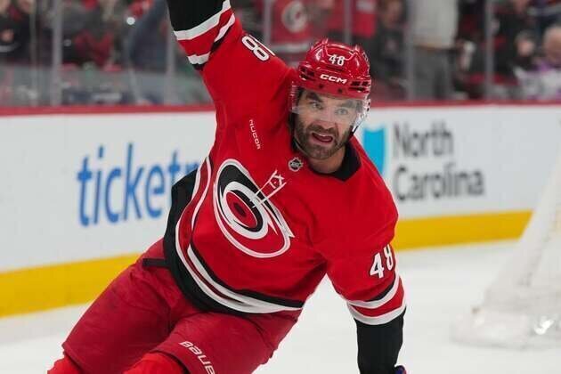 Sean Walker scores late in OT as Hurricanes nip Penguins